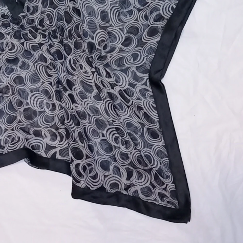 COPY - New York & Company Women's Shirt. Size Small. - Picture 4 of 6